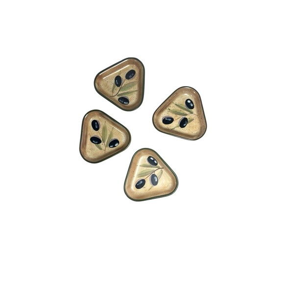 Julie Ueland Feels Like Home Enesco Olive Triangle Mini Plate Appetizer Set of 4 - Picture 5 of 9